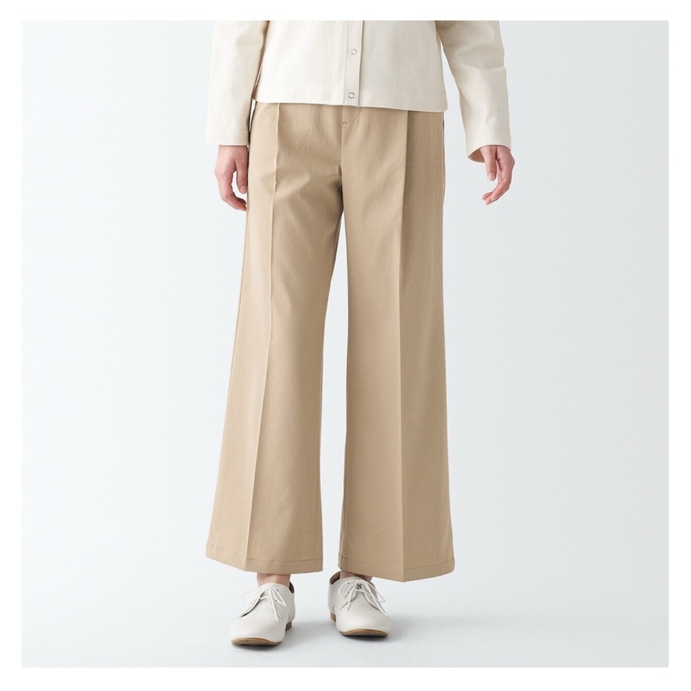 *LAST CHANCE* 
NWT MUJI Wrinkle Resistant Beige Wide-Leg Pants Sz M